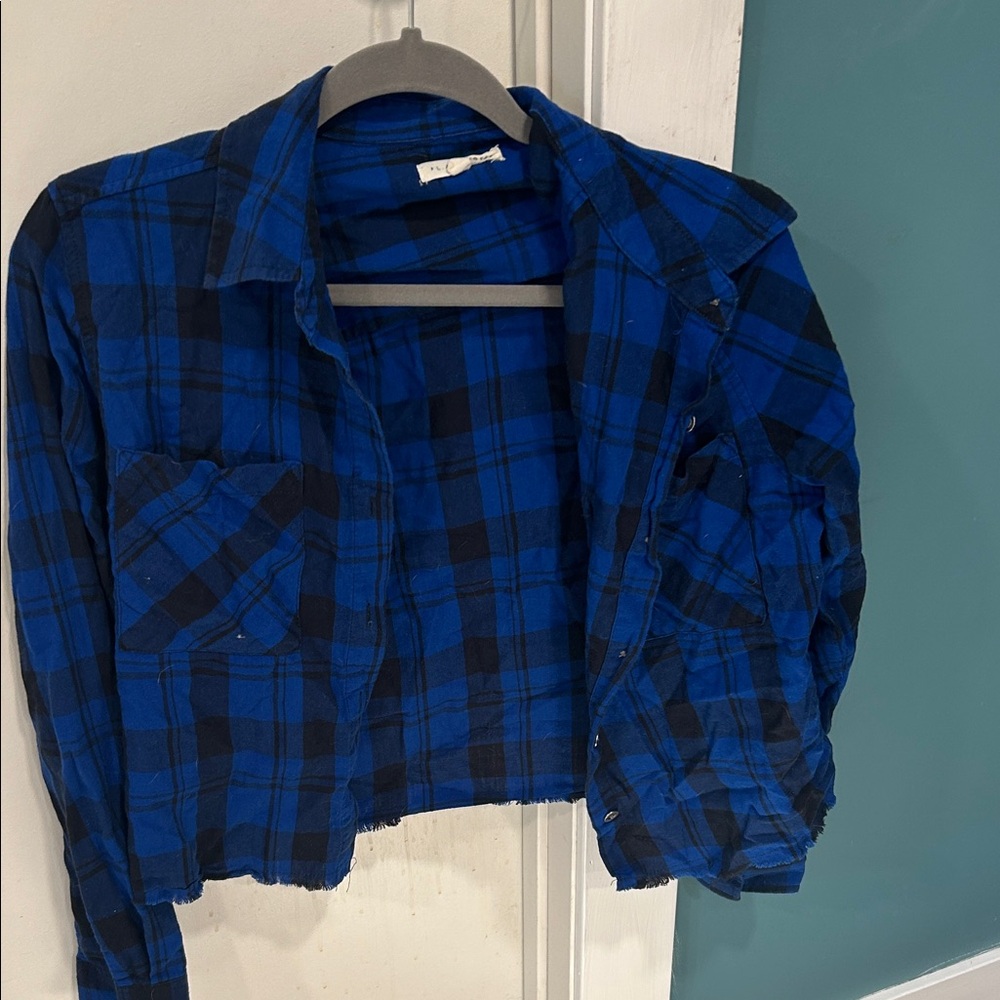La Hearts Blue and Black Plaid Sweater